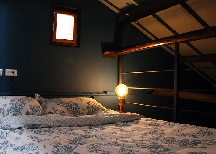 Rolling Inn B&B Tainan