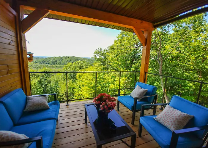 Le Bellevue Modern Lodge Wakefield