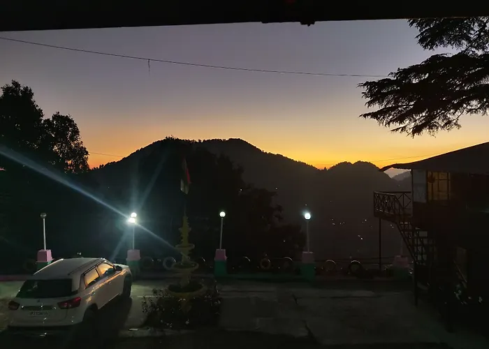 Snow View Huts Hotel Nainital
