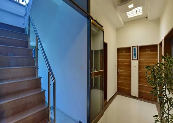 Hotel Golden Berry Mount Abu