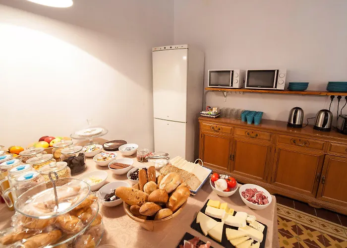 Bed In Girona Bed & Breakfast
