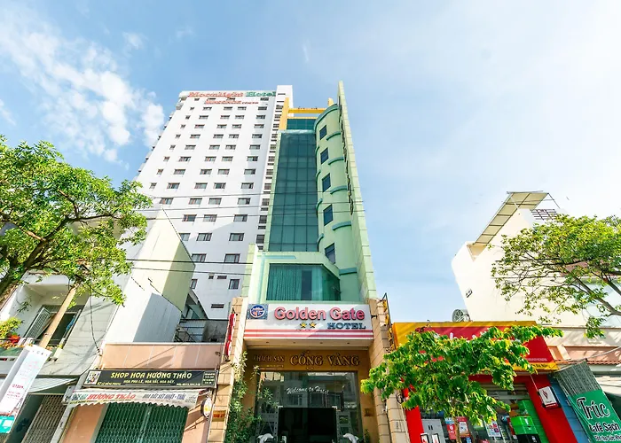 Super Oyo 266 Golden Gate Hotel Danang