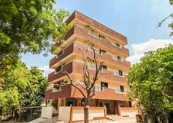 Itsy Hotels Riyas Grand Tirupati
