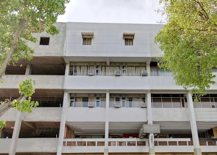 Itsy Hotels Auzone & Spa Chandigarh