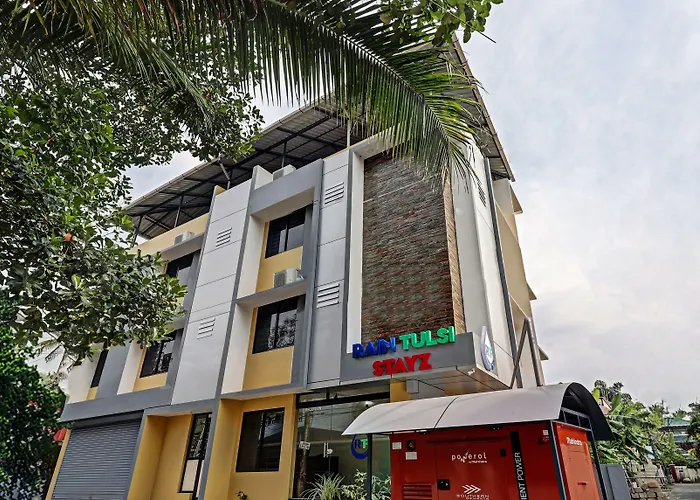 Itsy Hotels Rain Tulsi Stayz, Palarivattom Junction Kochi