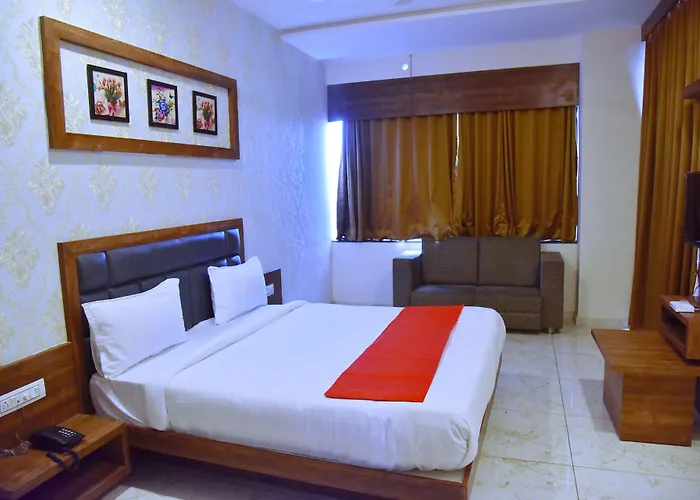 Hotel Krishna Palace Anand