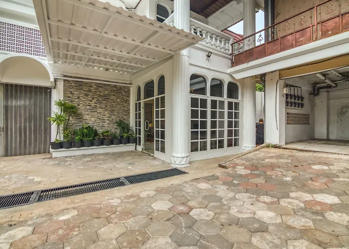 Reddoorz Plus Near Akademi Kepolisian Semarang 3