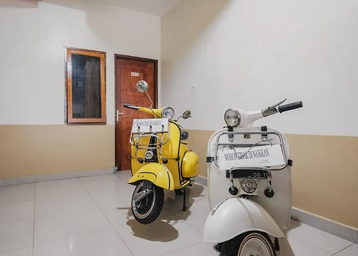 RedDoorz @ Jalan STM Medan Hotel