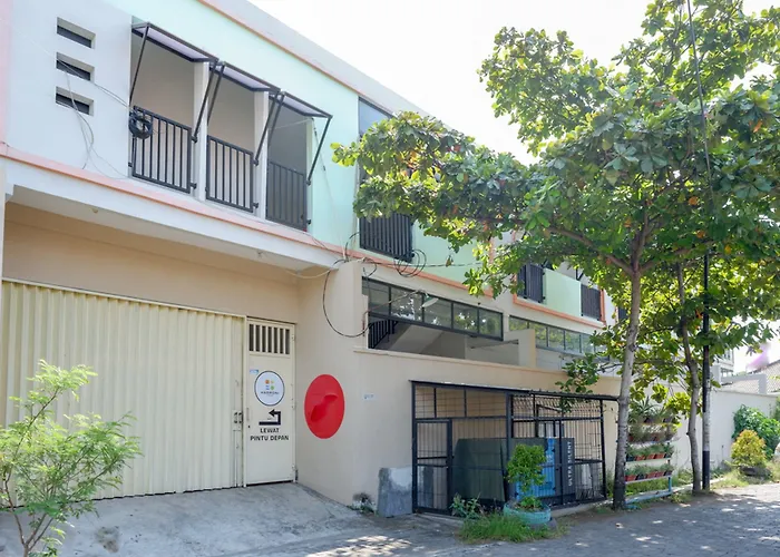 Reddoorz Near Stasiun Tawang Semarang Hotel