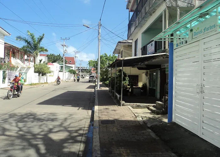 Posada J&J Forbes - 1 San Andrés