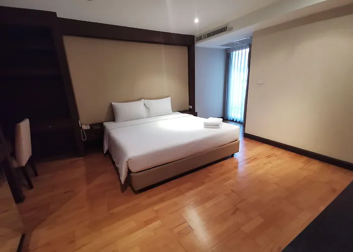 เดอะ ไนน์ เพลส เซอร์วิส เรสซิเดนซ์ Aparthotel กรุงเทพมหานคร