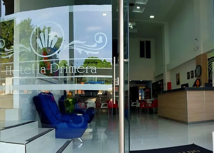 Hotel La Primera Cali