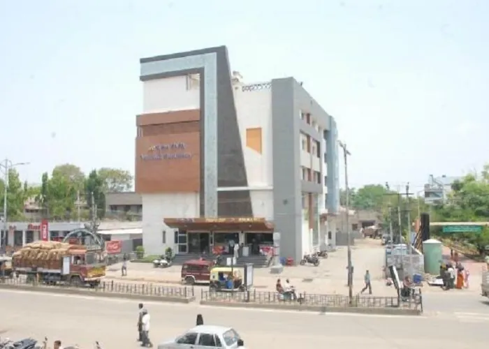 Iroomz Vaishali Residency Bellary