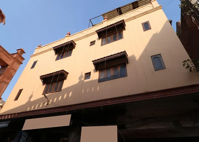 Oyo 30100 Lucky Guest House Amritsar