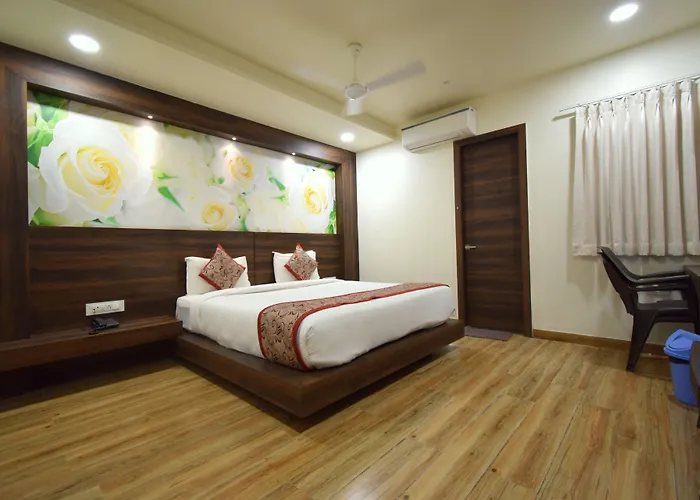 Hotel Pari Dwarka 