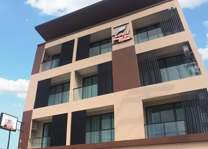 Louis' Runway View Hotel - Sha Extra Plus Nai Yang