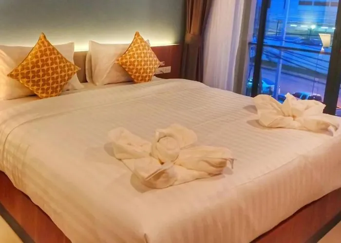 Louis' Runway View Hotel - Sha Extra Plus Nai Yang