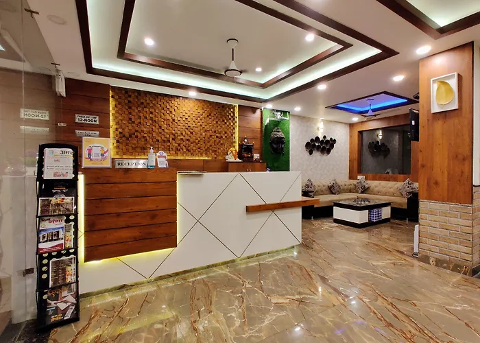 Hotel Divine Residency Raiwala