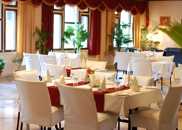 Hotel Corbett Kingdom Ramnagar 