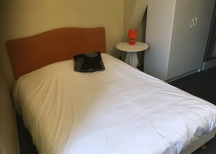 Hotel La Brochetterie à Pleudihen-sur-Rance