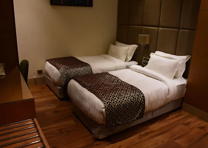 Hotel Orchid Blu Aligarh