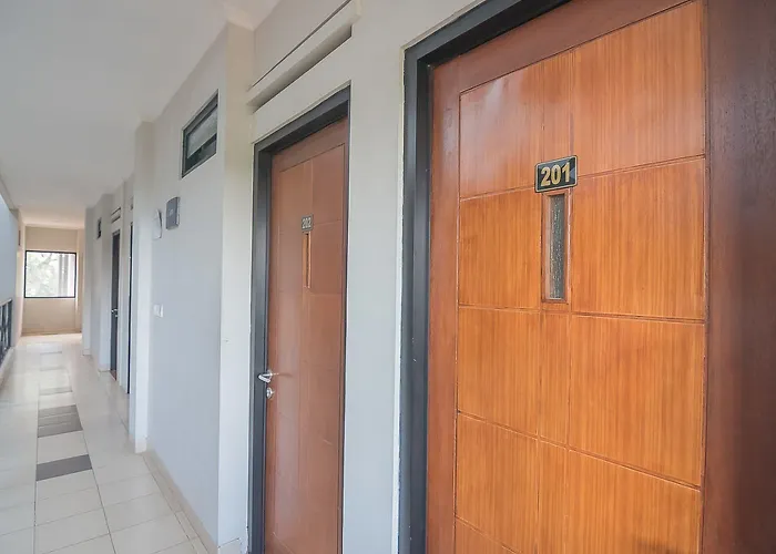 RedDoorz Syariah near Krida Nusantara Cileunyi