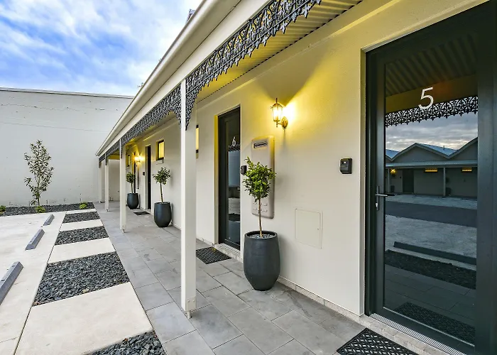 Aloha Central Premium Studios Mount Gambier