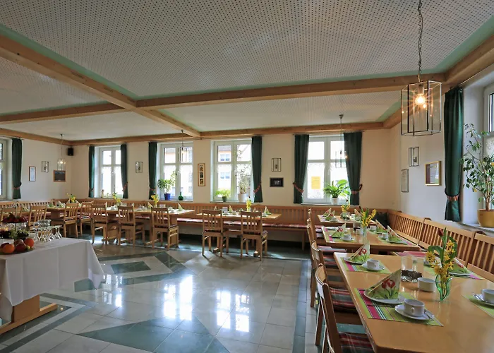 Hotel Weinstube Schwalbennest Karlstadt