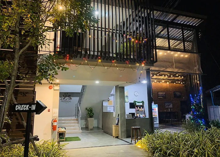 Latisha Resort Lopburi
