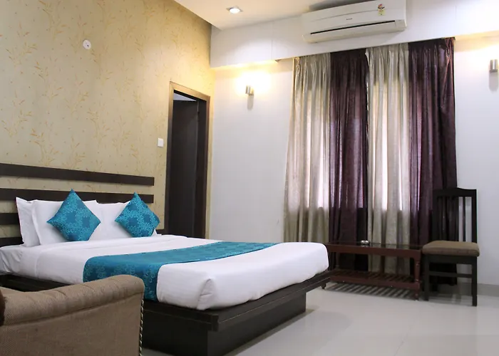 Hotel Aarya Inn Raipur 
