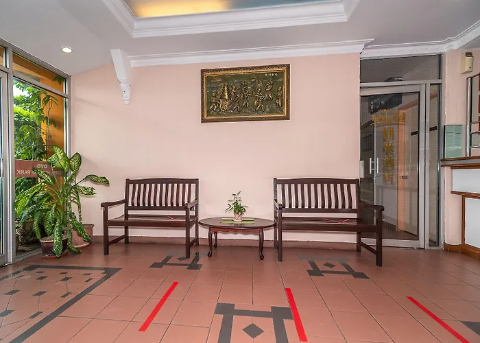 Oyo 89864 Hotel Holiday Park Kota Kinabalu