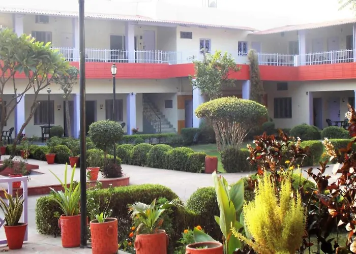 Hotel Goverdhan Tourist Complex Fatehpur Sikri