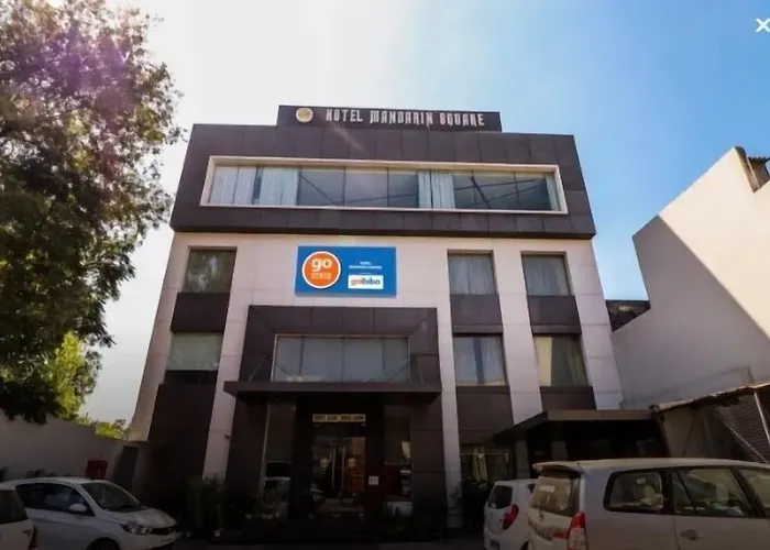 Hotel Mandarin Square Zirakpur