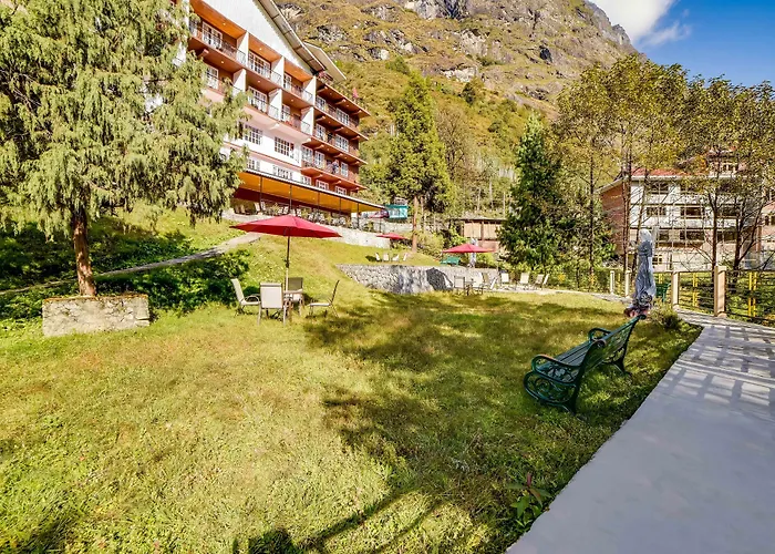 Summit Khangri Karpo Retreat & Spa Lachung