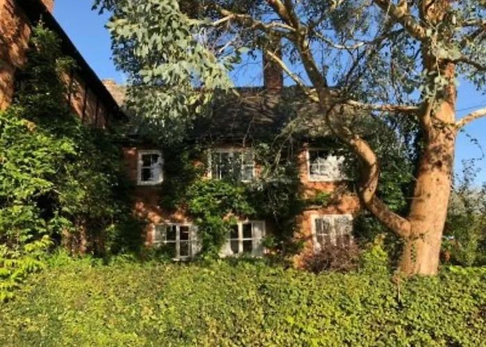 The Old Dower House Bed & Breakfast Whitchurch 