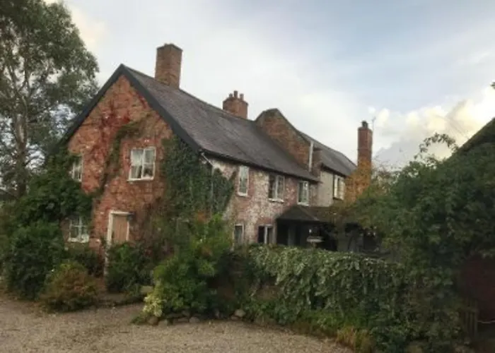 The Old Dower House Bed & Breakfast Whitchurch 