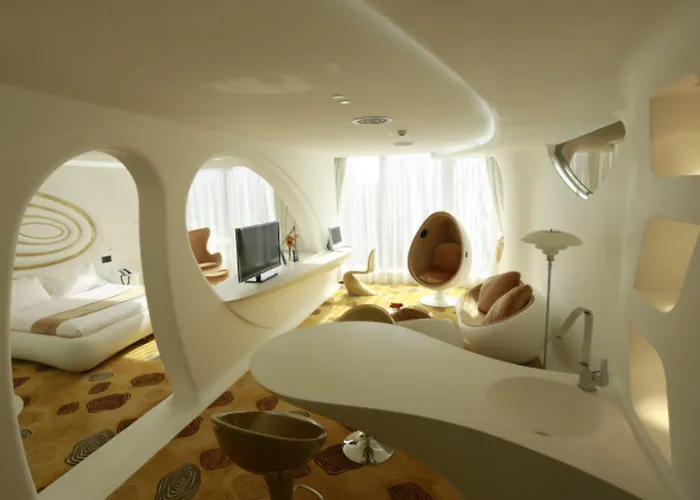 Guangzhou Planet Hotel
