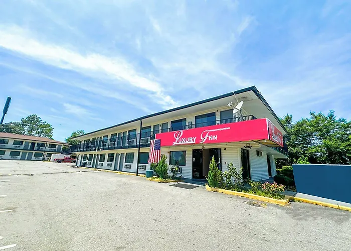 Luxury Inn By Oyo Albany