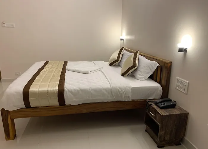Skantha Regency Tiruchchendur
