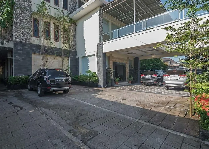 Reddoorz Plus Near Cambridge City Square 2 Medan