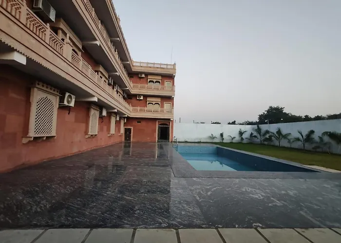 Hotel Rajwada Palace Orchha