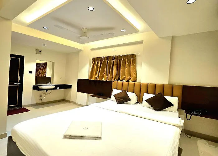 Lotus Excutive Hotel Pune
