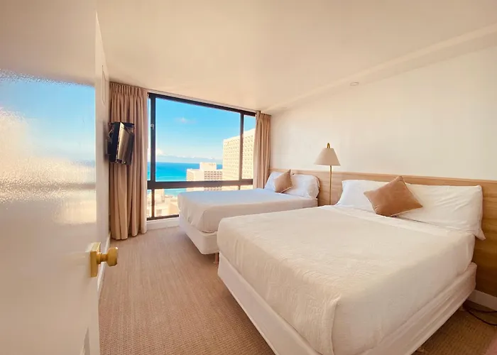 Newly Renovated Luxury, Modern Style Waikiki Sunset Hotel Ocean View Freeparking Honolulu
