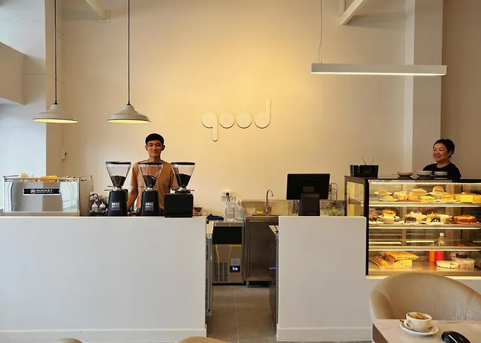Ratana Hotel Sakdidet, Phuket Town
