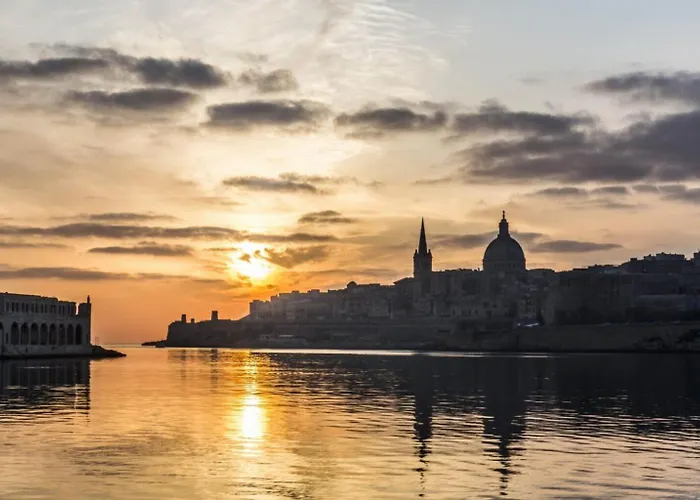 Sliema Tigne Suites