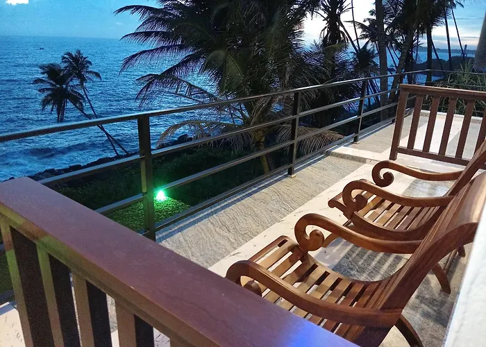 London Villa Secret Beach Mirissa