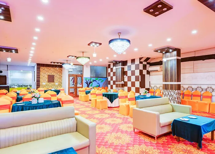 Hotel Gracious - Civil Line Gurgaon