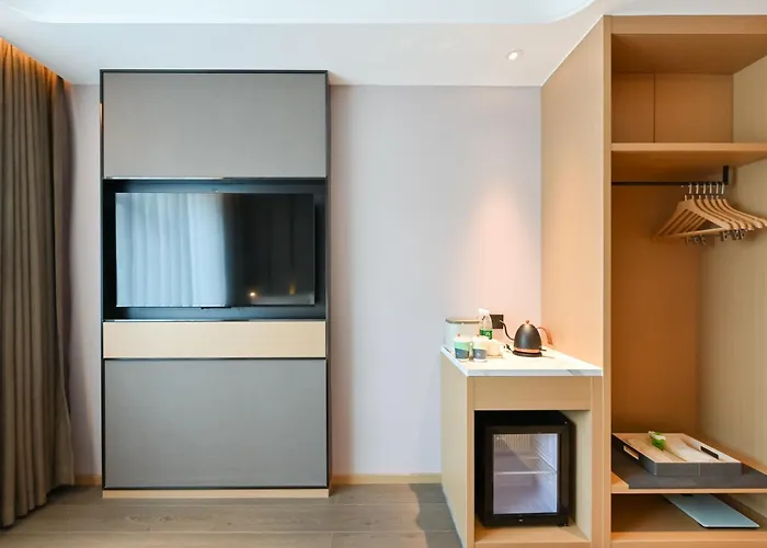 Atour Hotel Beijing Gulou Houhai - Free Night Snacks
