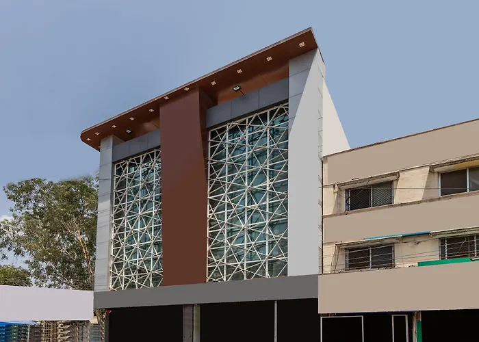 Oyo 41898 Balaji Palace Ratlam