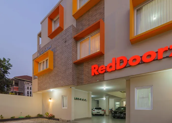 RedDoorz near Taman Makam Pahlawan Cikutra Hotel Bandung